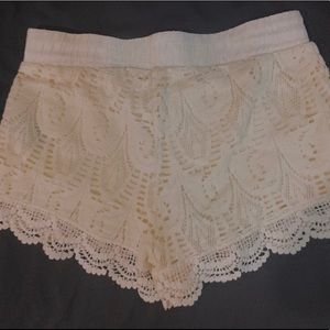 Cream lace shorts